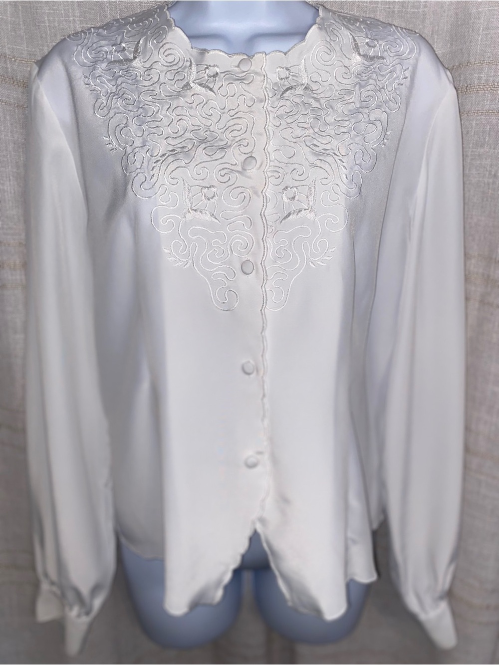 vintage 80s jaclyn smith white embroidered soutache blouse coquette angelcore